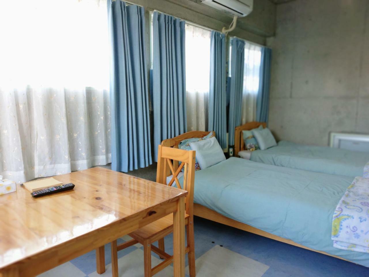 Guesthouse Seaglass Itoman Exterior photo